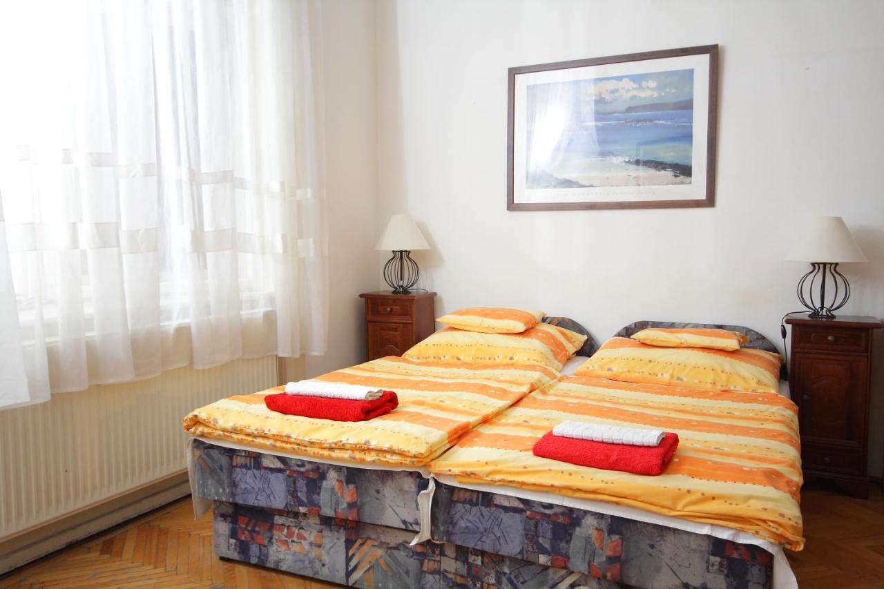 Blue Rose Apartment Budapest Luaran gambar