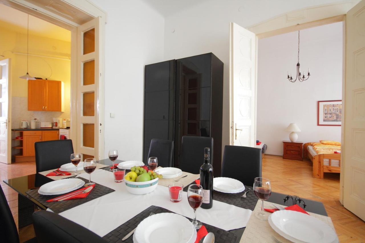 Blue Rose Apartment Budapest Luaran gambar